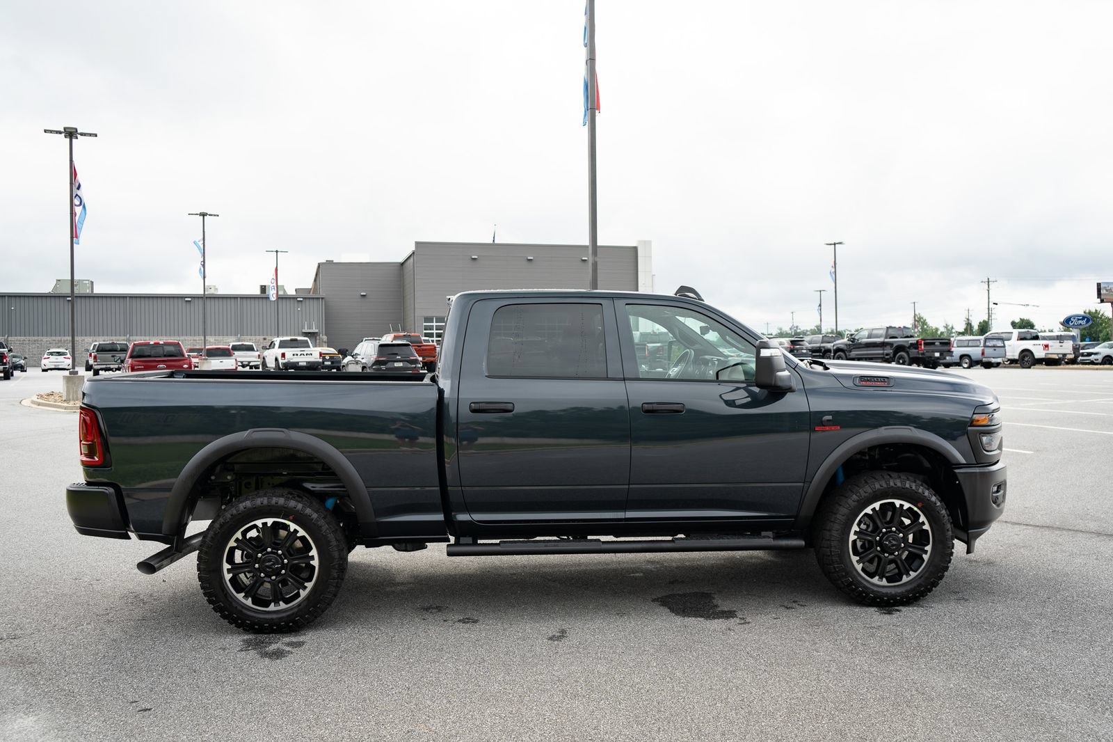 New 2026 RAM 2500 Warlock AWD/4WD image 11