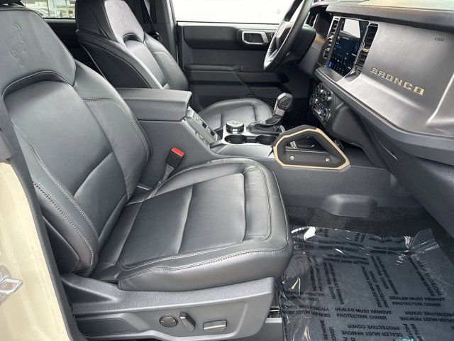 New 2025 Ford Bronco Badlands w/ Sasquatch Package image 32