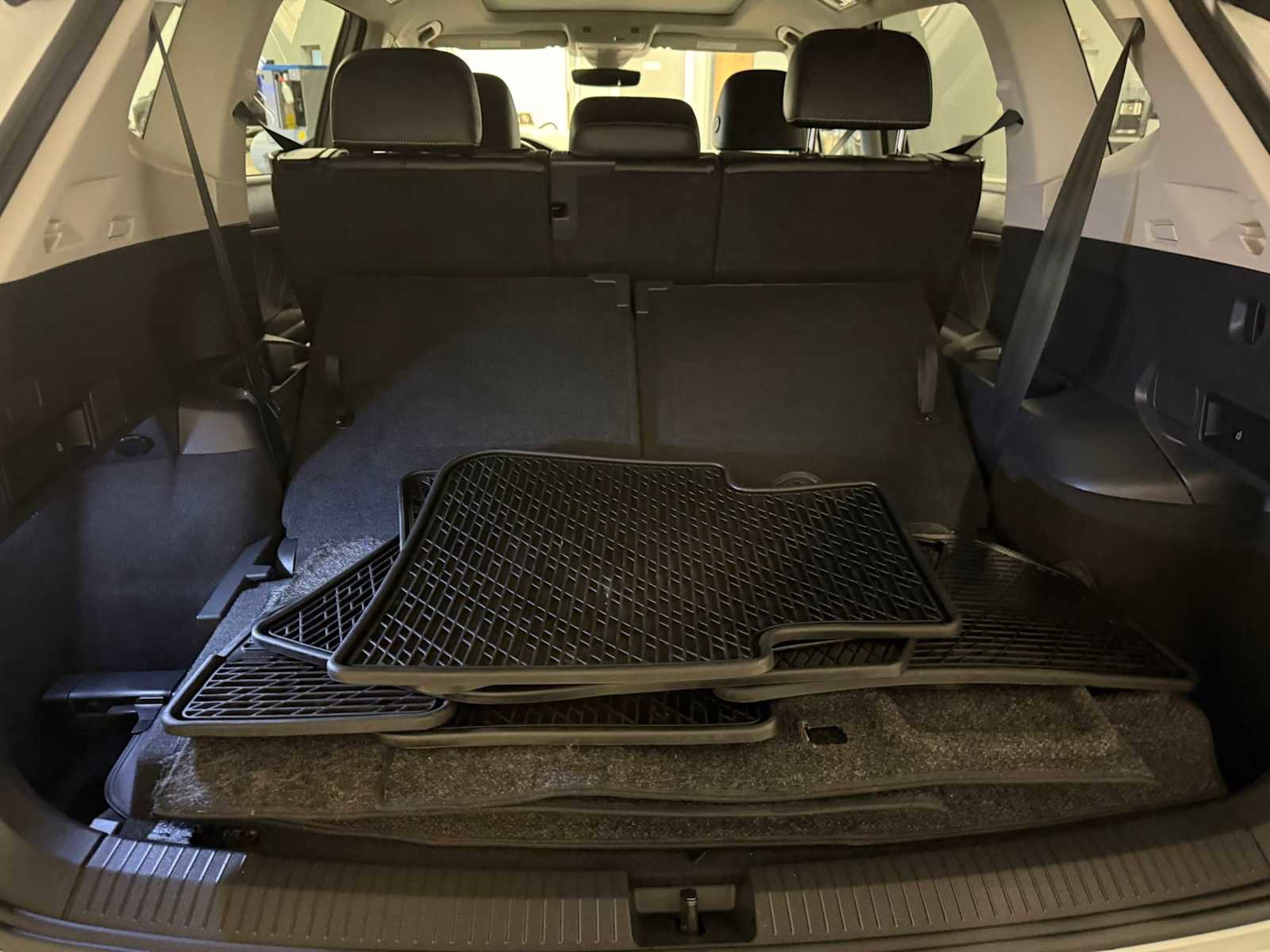 Certified 2022 Volkswagen Tiguan SE FWD image 25