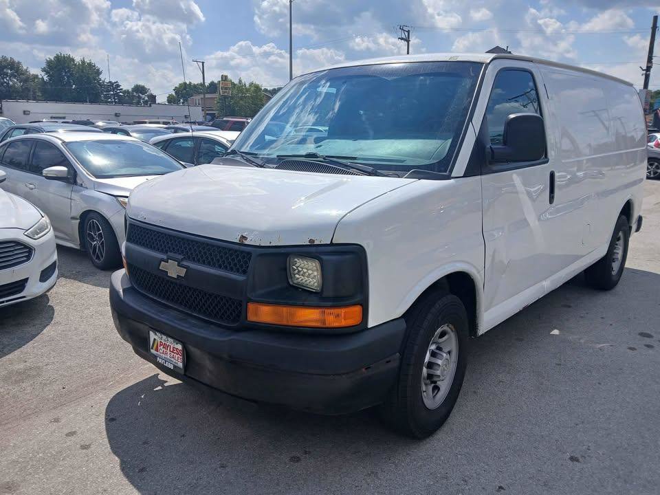 Used 2013 Chevrolet Express 2500 RWD image 9