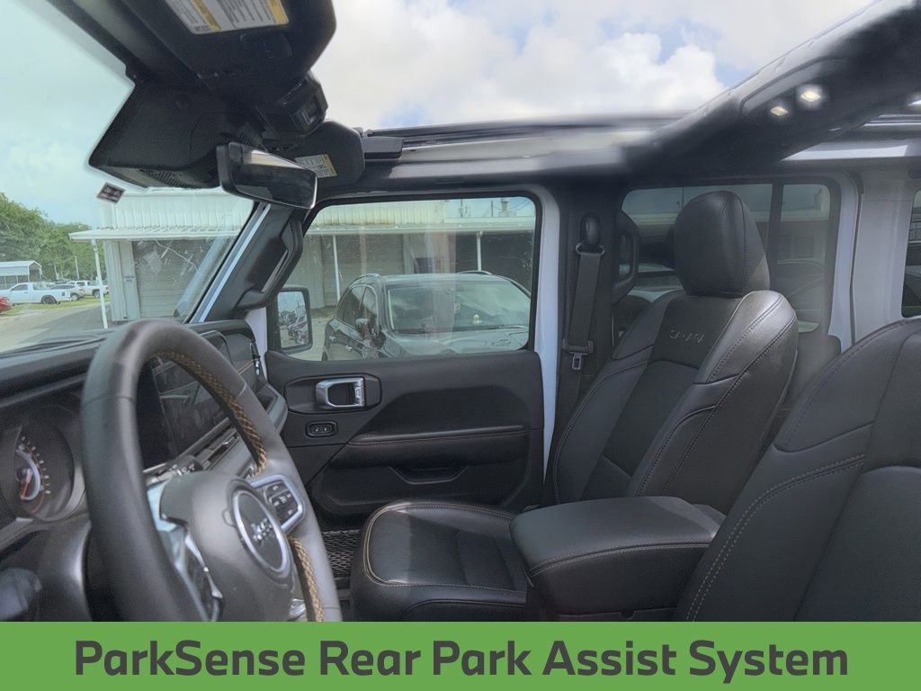 Used 2024 Jeep Wrangler Unlimited Sahara w/ Technology Group AWD/4WD image 25