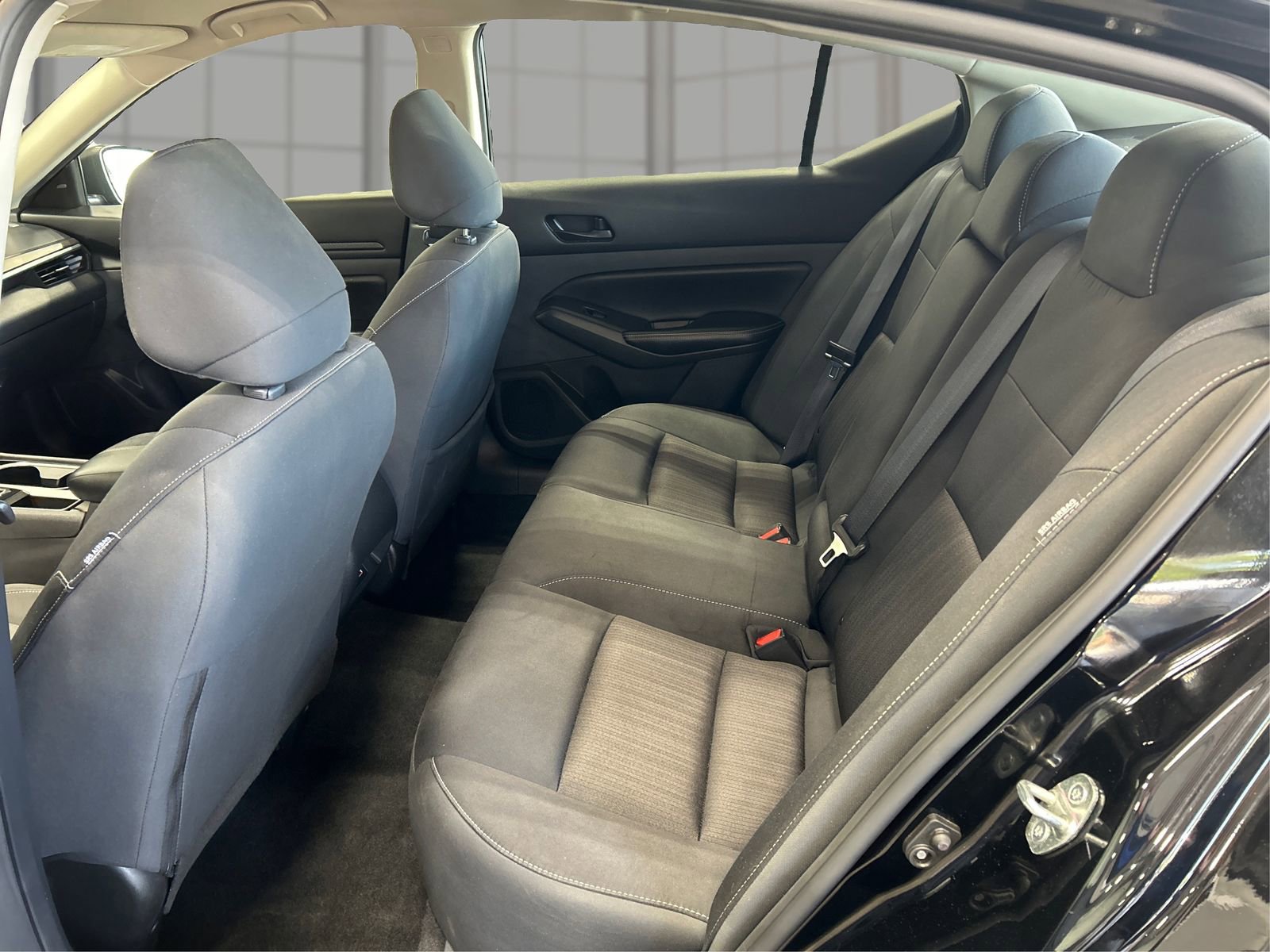 Used 2024 Nissan Altima 2.5 SV FWD image 10