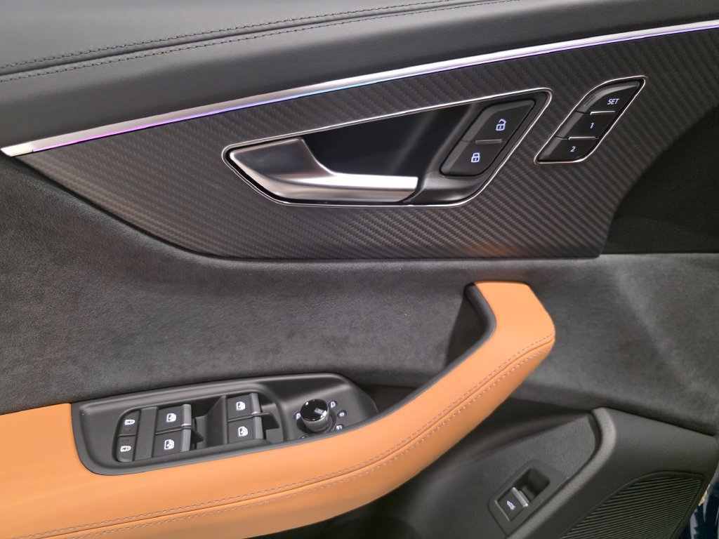 New 2027 Audi RS Q8 performance AWD/4WD image 20