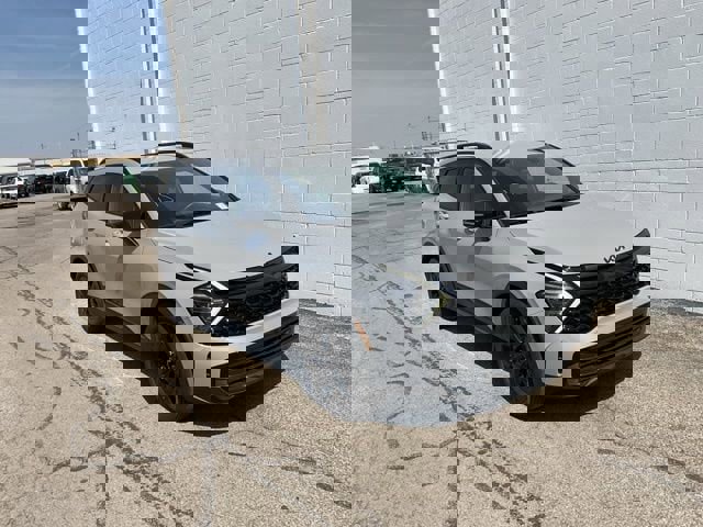 Used 2025 Kia Sportage X-Line image 1