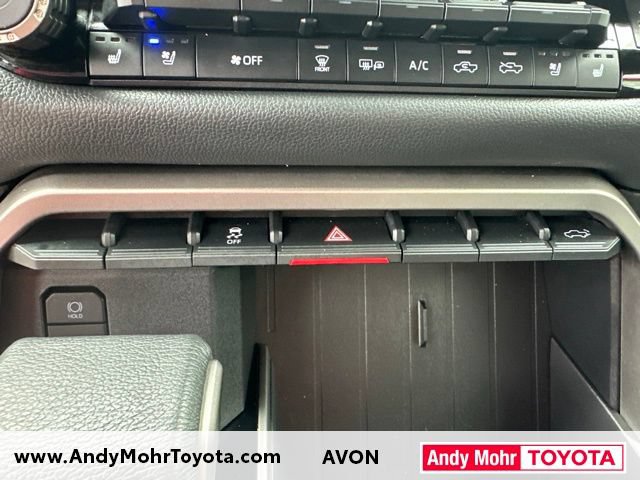 Used 2025 Toyota Tundra Limited AWD/4WD image 26