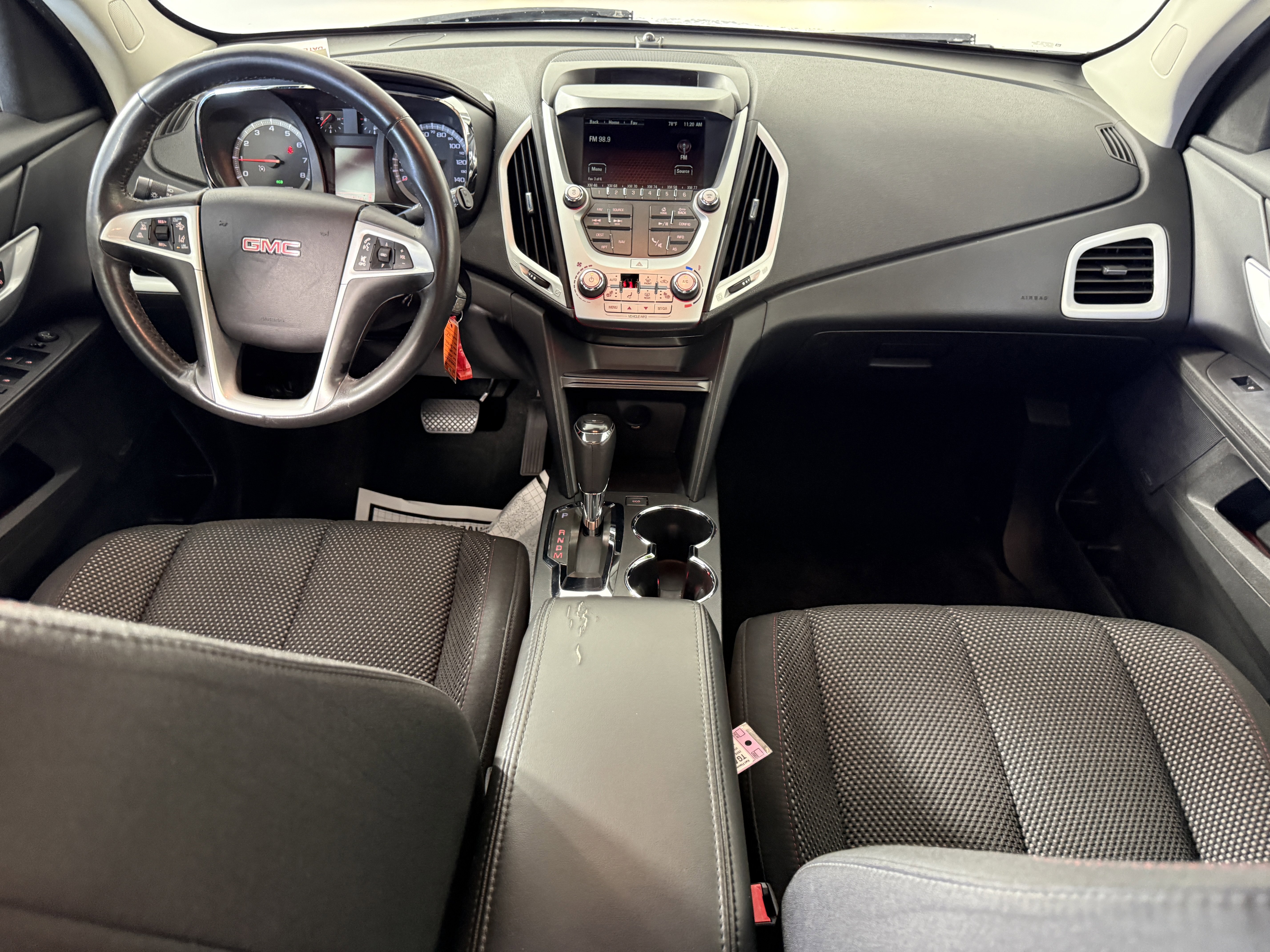 Used 2017 GMC Terrain SLE w/ Technology Package image 10