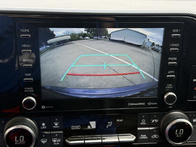 Used 2021 Toyota Highlander XSE FWD image 17
