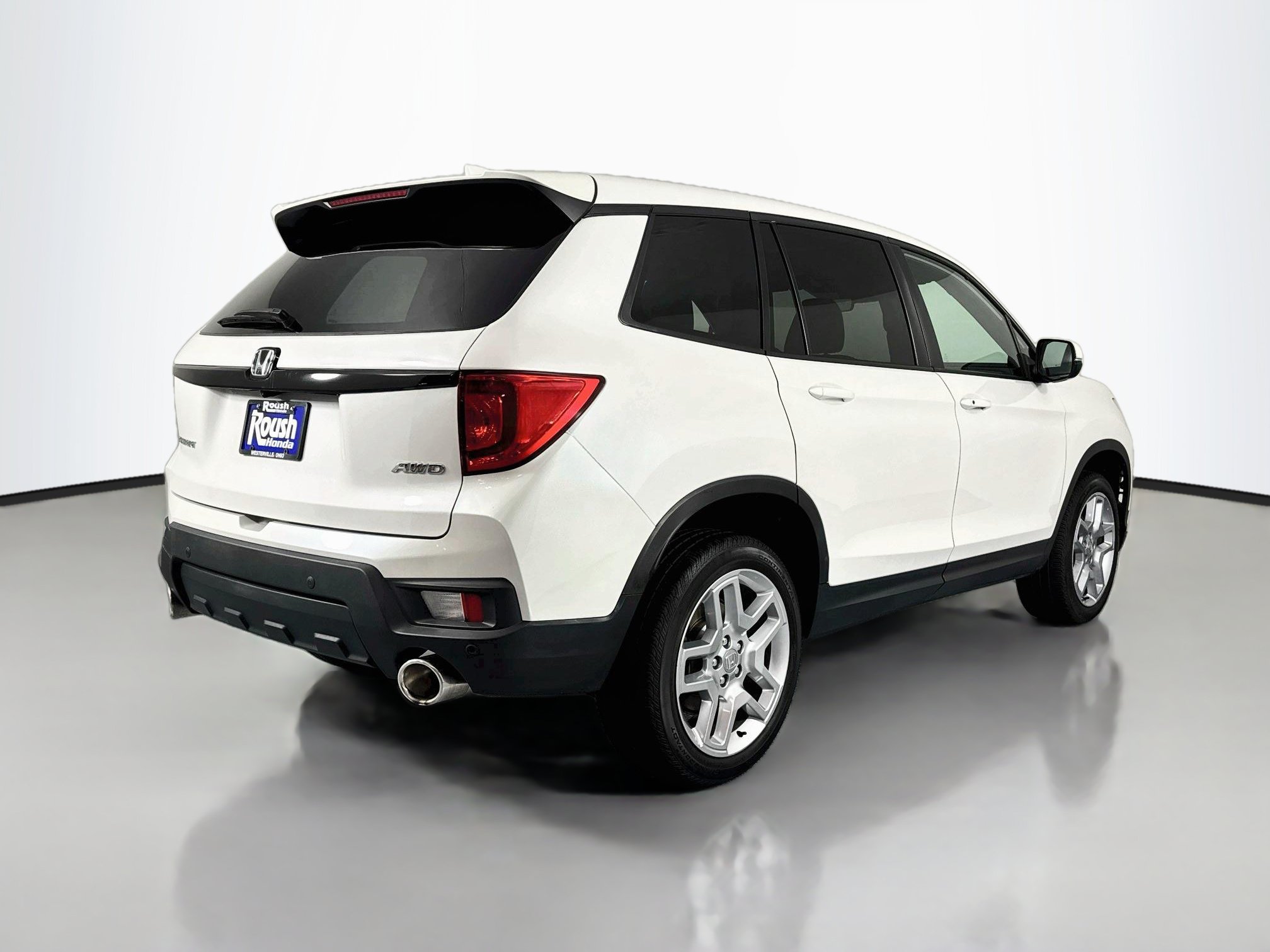 Certified 2025 Honda Passport EX-L image 5