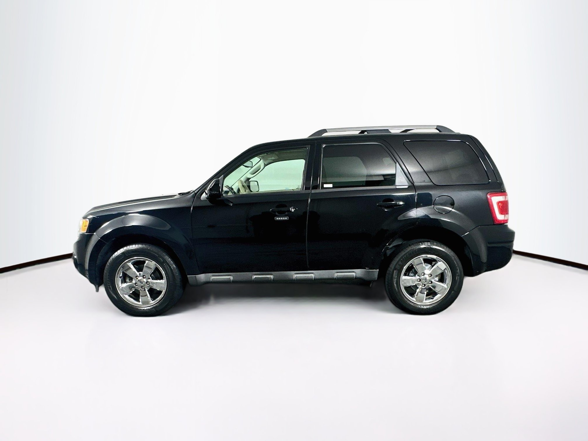 Used 2012 Ford Escape Limited FWD image 4
