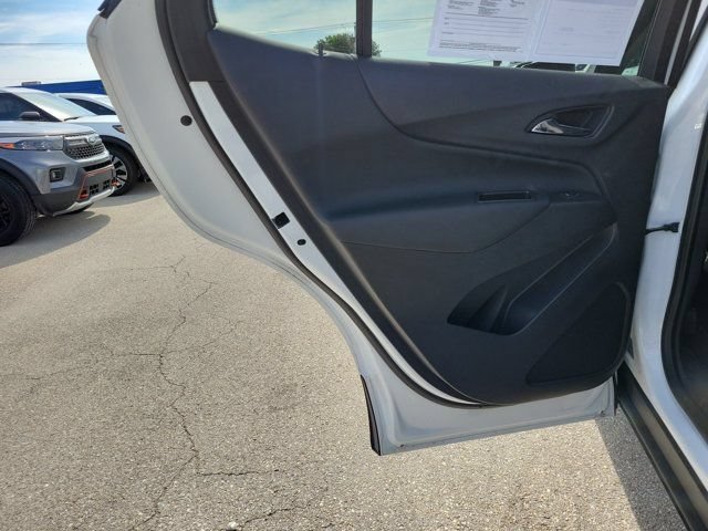 Used 2021 Chevrolet Equinox LT AWD/4WD image 16