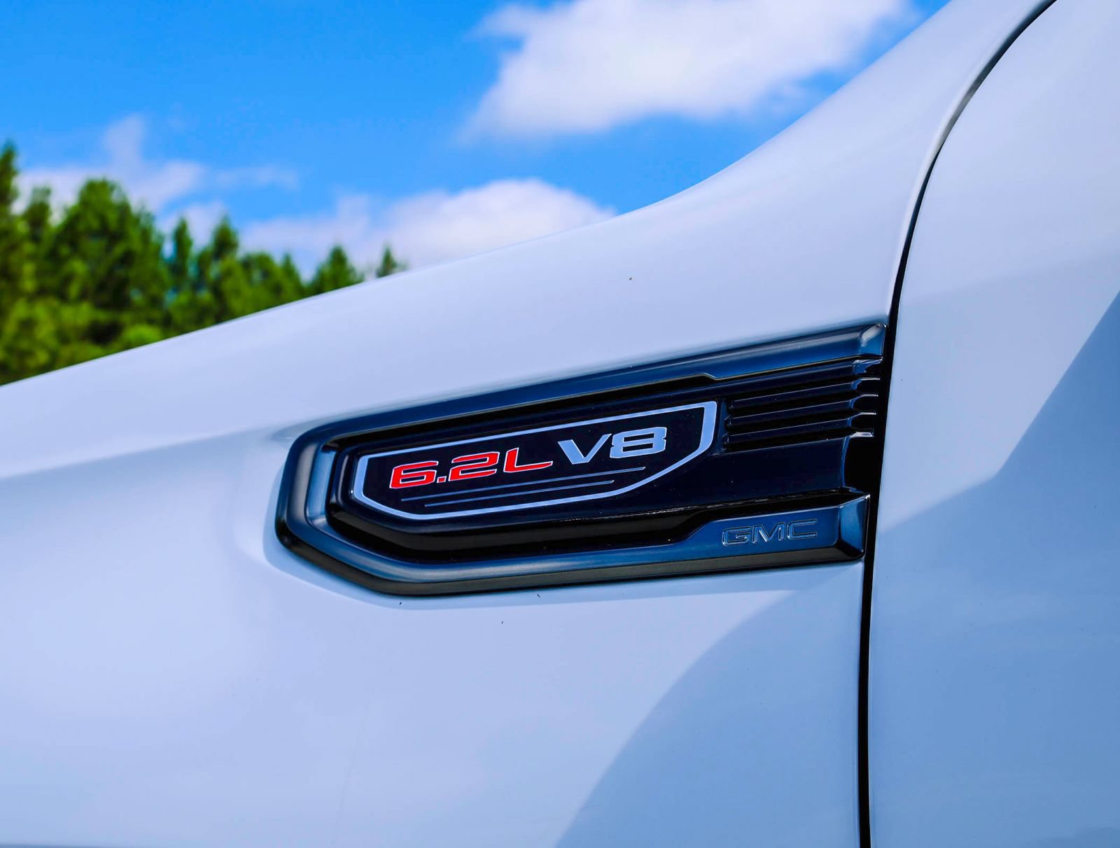 Used 2021 GMC Sierra 1500 AT4 w/ AT4 Premium Package AWD/4WD image 3