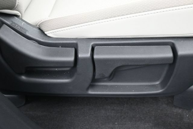 Used 2026 Nissan Pathfinder SL FWD image 46