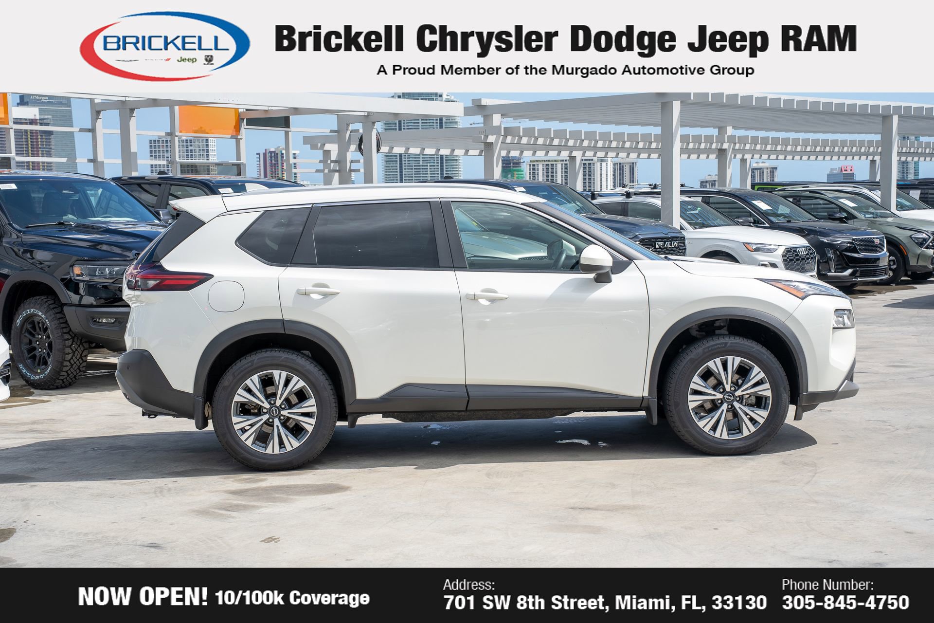 Used 2023 Nissan Rogue SV w/ SV Premium B Package image 4