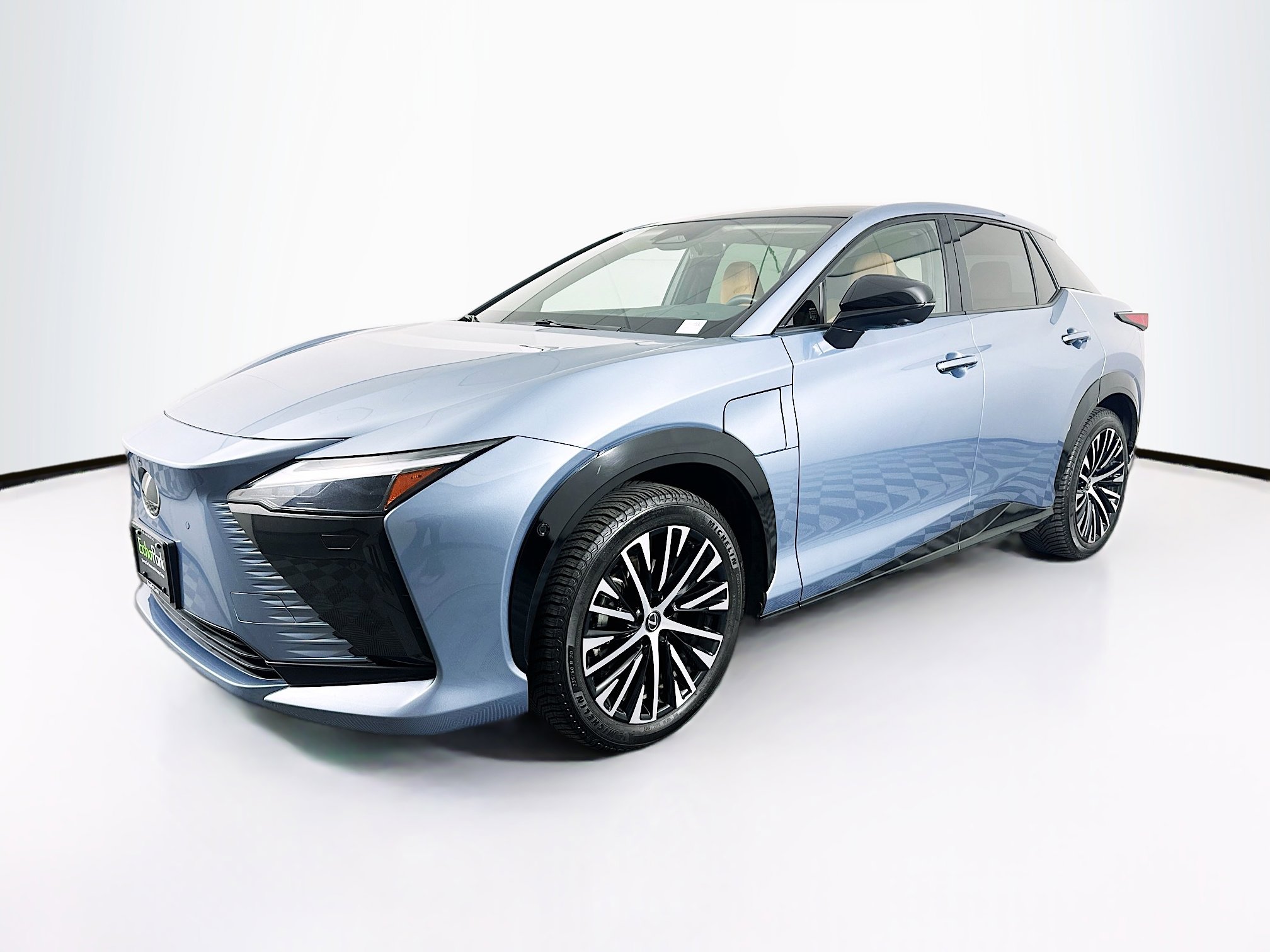 Used 2023 Lexus RZ 450e Premium w/ Accessory Package (2T) image 3