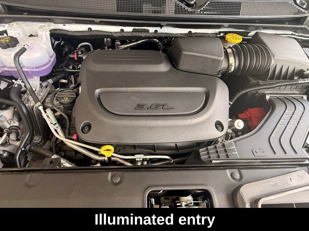 New 2027 Chrysler Pacifica Limited w/ S Appearance Package FWD image 34
