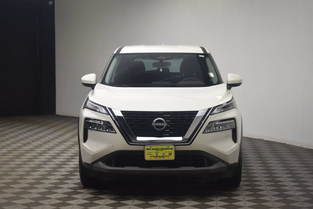 Used 2023 Nissan Rogue SV AWD/4WD image 16