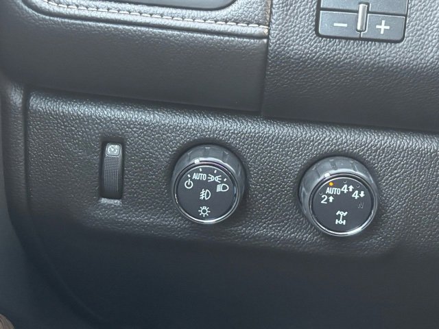 Used 2020 GMC Canyon Denali image 24