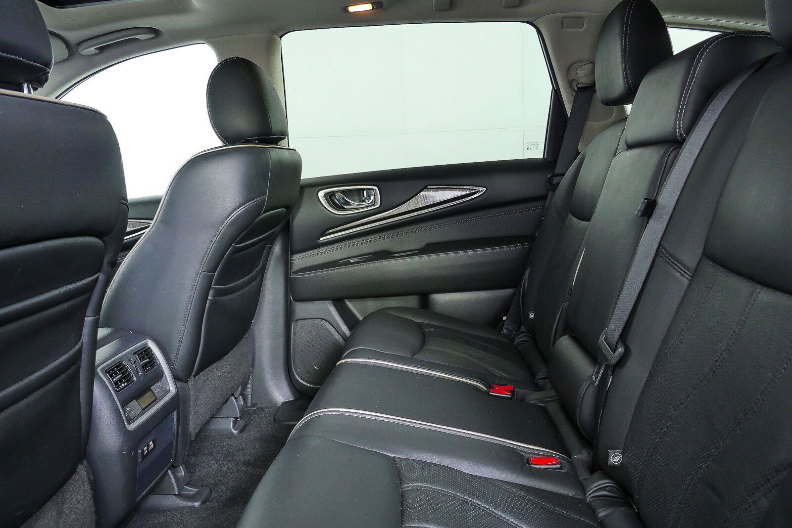 Used 2020 INFINITI QX60 Luxe w/ Essential Package AWD/4WD image 18