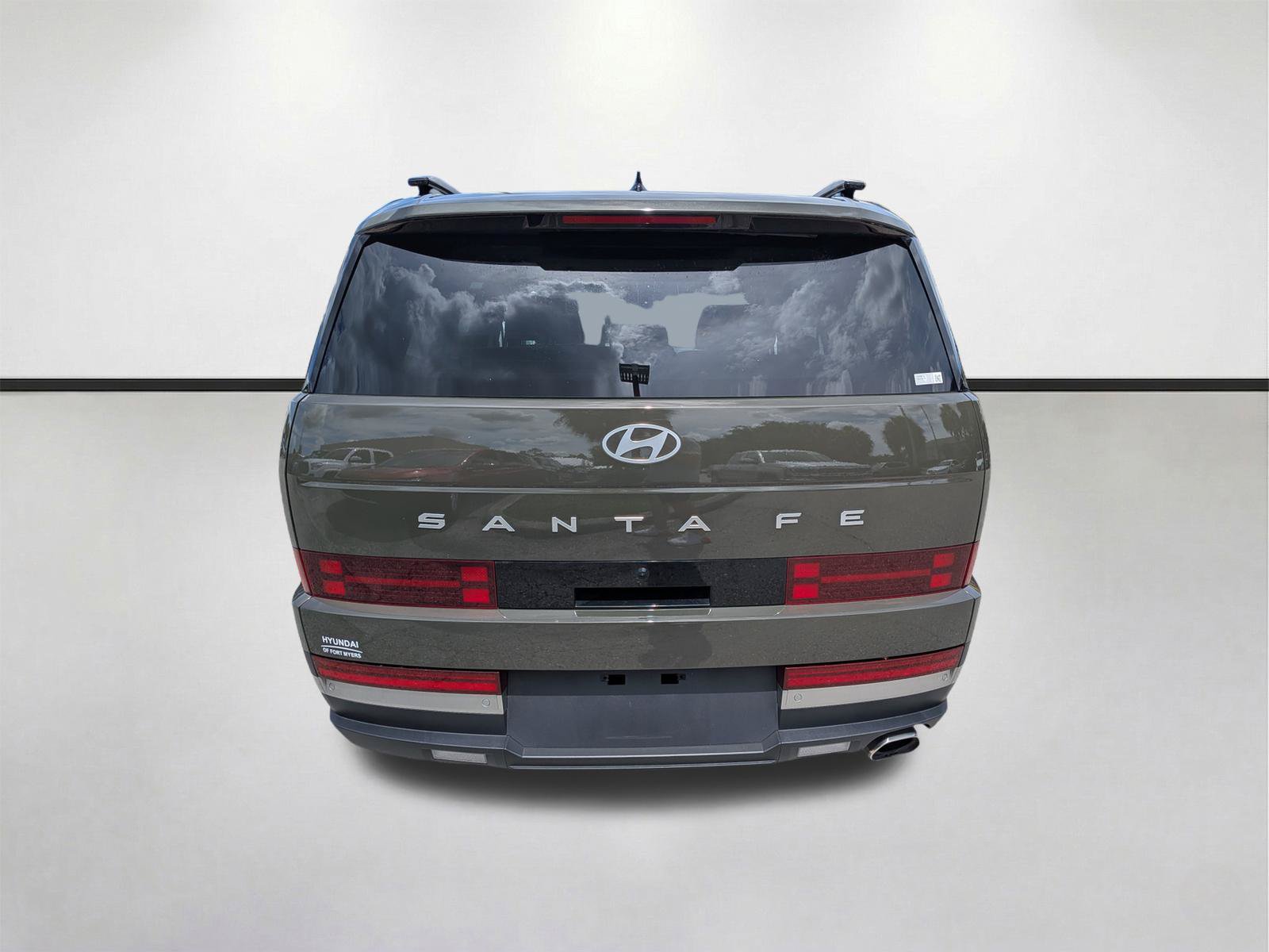Used 2025 Hyundai Santa Fe Limited FWD image 5
