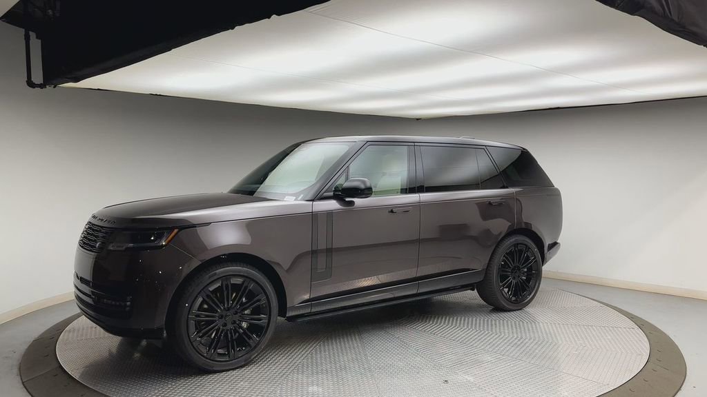 New 2026 Land Rover Range Rover Long Wheelbase SE AWD/4WD image 6