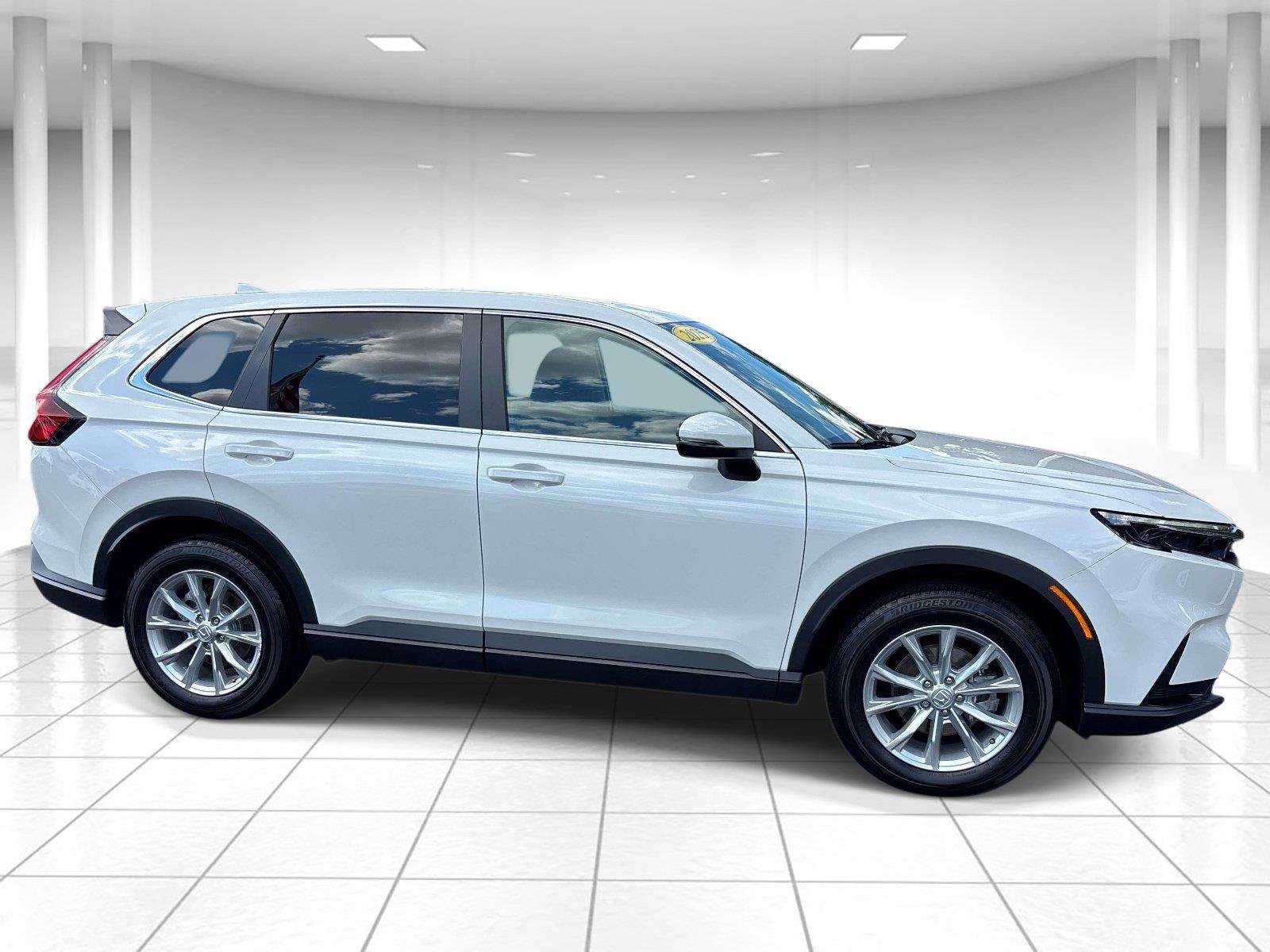 Used 2025 Honda CR-V EX image 2