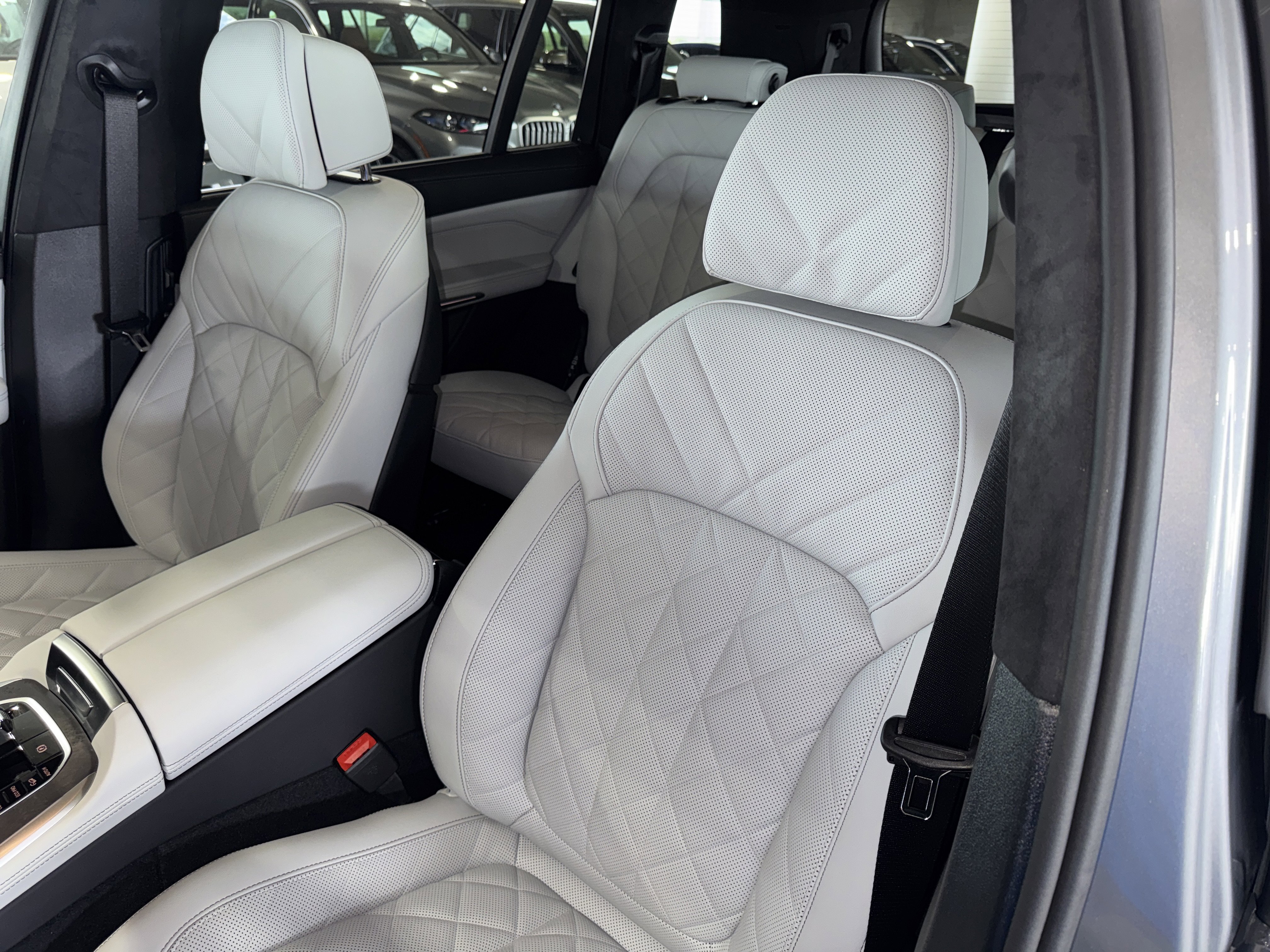 New 2026 BMW X7 xDrive40i w/ M Sport Package image 24