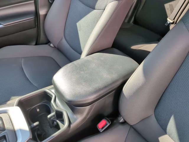 Used 2023 Toyota RAV4 LE FWD image 21