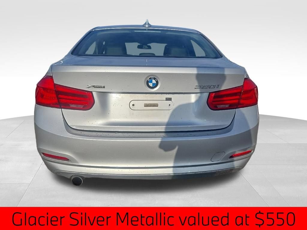 Used 2016 BMW 320i xDrive Sedan AWD/4WD image 4
