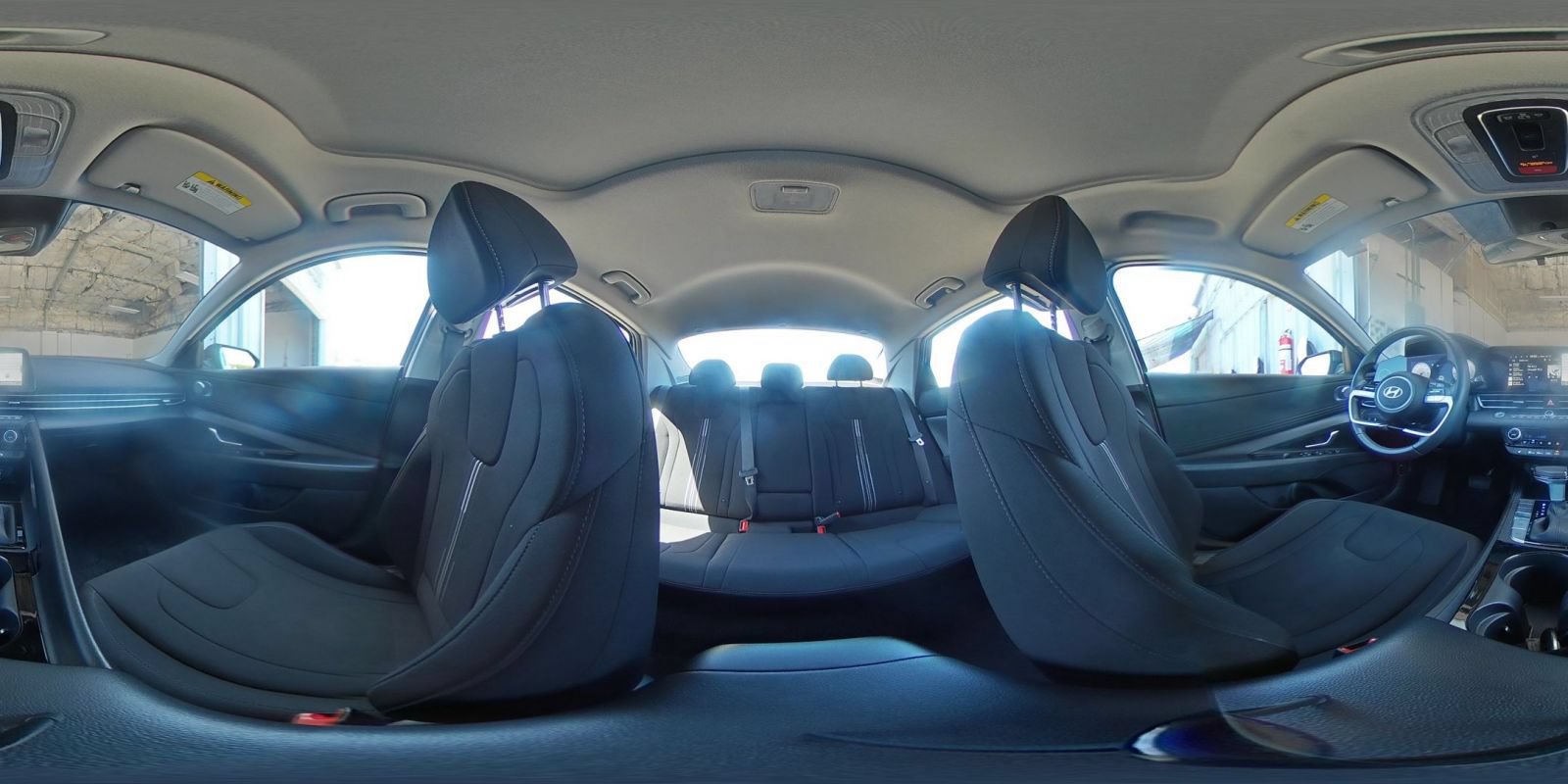 Used 2025 Hyundai Elantra SEL FWD image 43