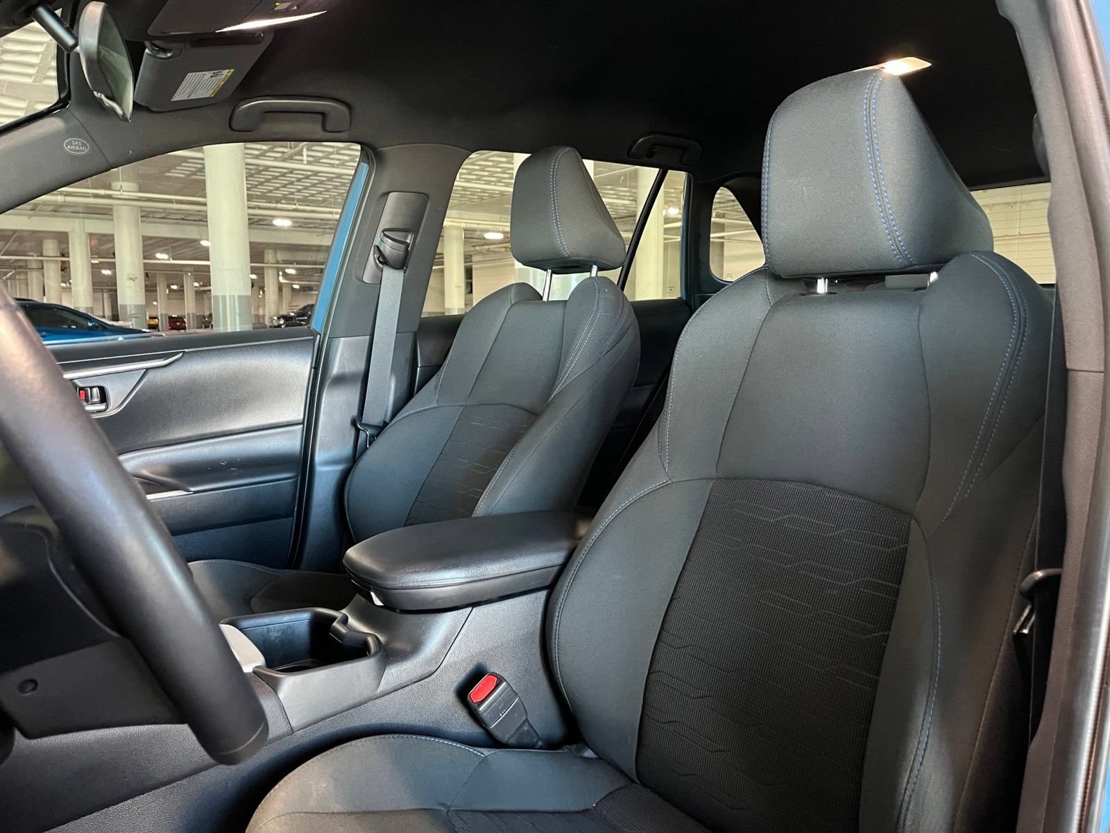 Used 2022 Toyota RAV4 SE AWD/4WD image 16