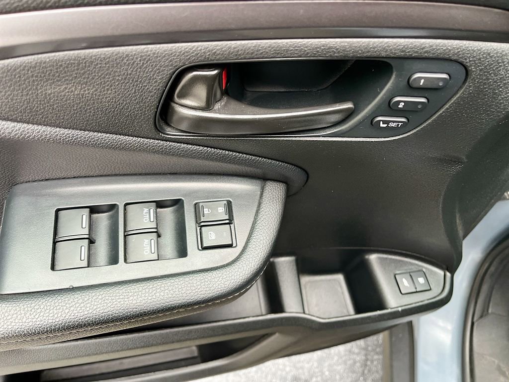 Used 2023 Honda Passport EX-L image 17