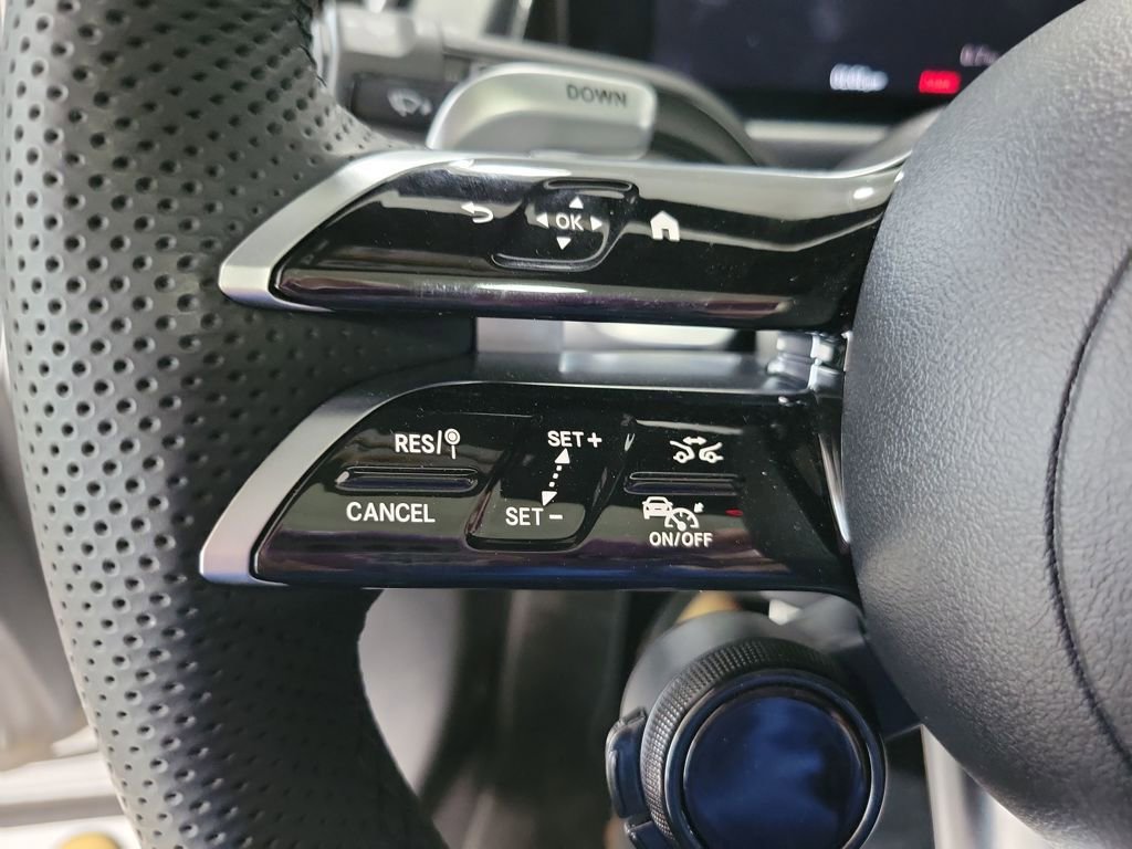 Used 2024 Mercedes-Benz GLB 35 AMG 4MATIC image 42