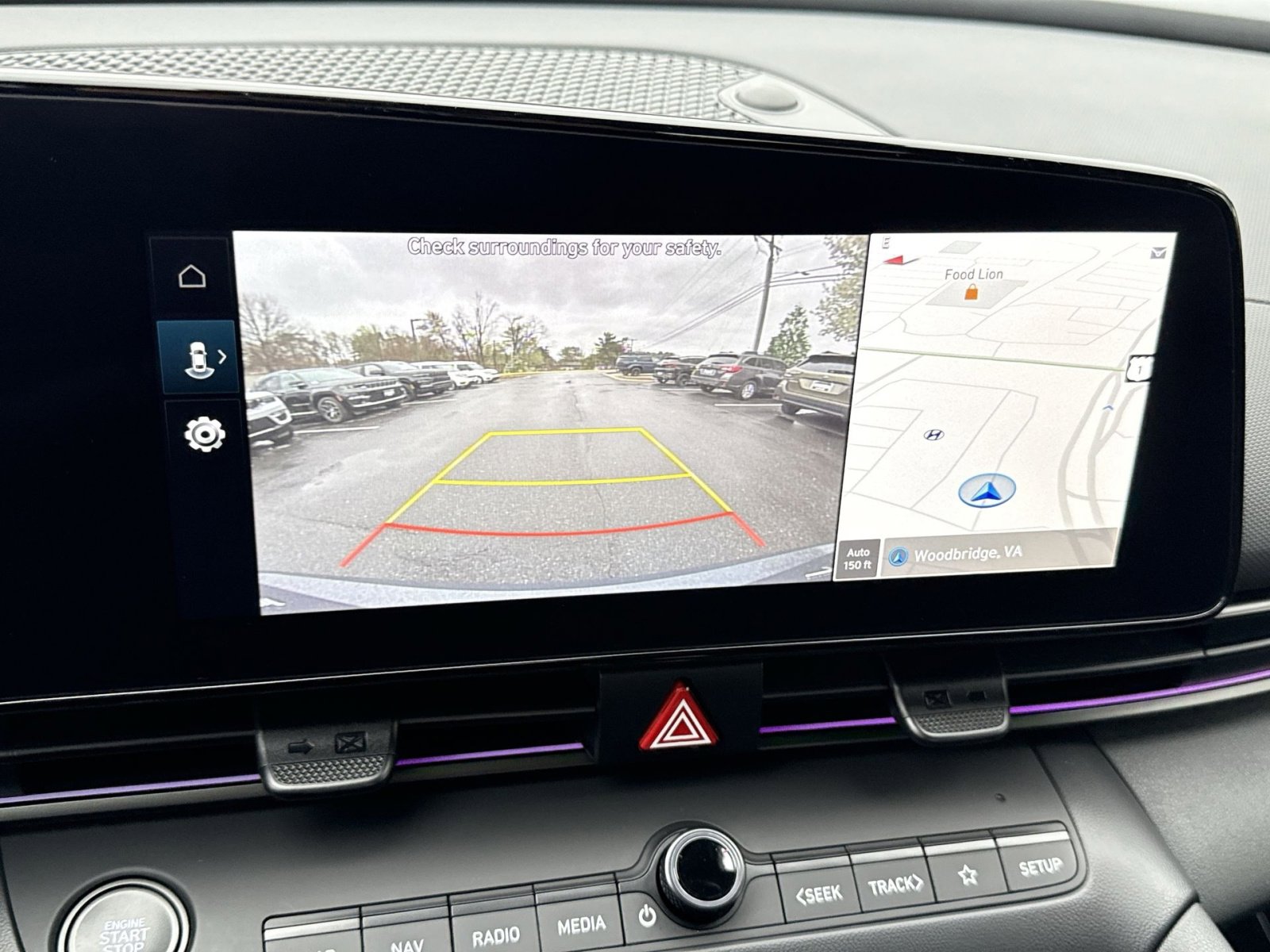 Used 2025 Hyundai Elantra SEL w/ Cargo Package image 18