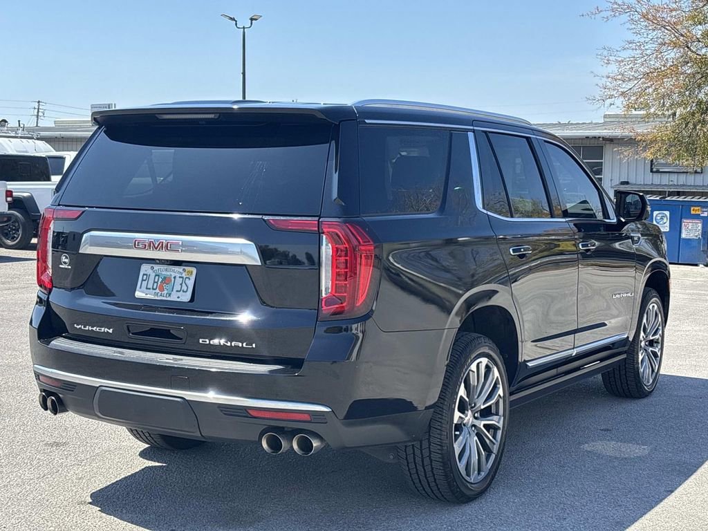 Used 2021 GMC Yukon Denali w/ Denali Premium Package image 5