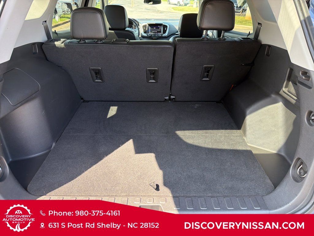 Used 2024 GMC Terrain SLT AWD/4WD image 34