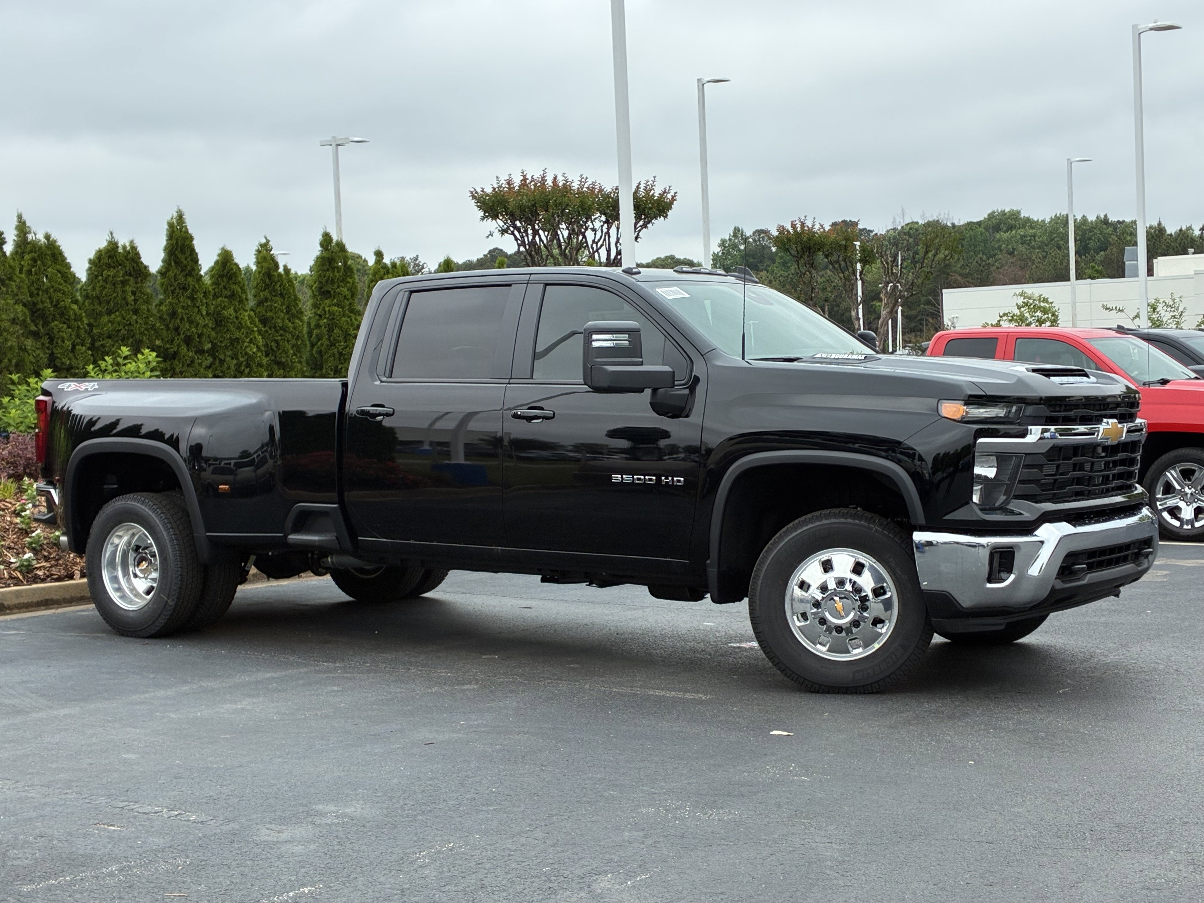 New 2026 Chevrolet Silverado 3500 LT AWD/4WD image 3