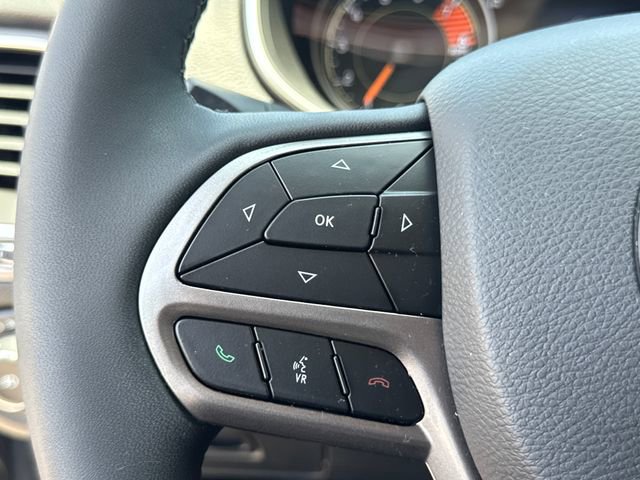 Used 2022 Jeep Cherokee Latitude Lux w/ Sun & Sound Group AWD/4WD image 28
