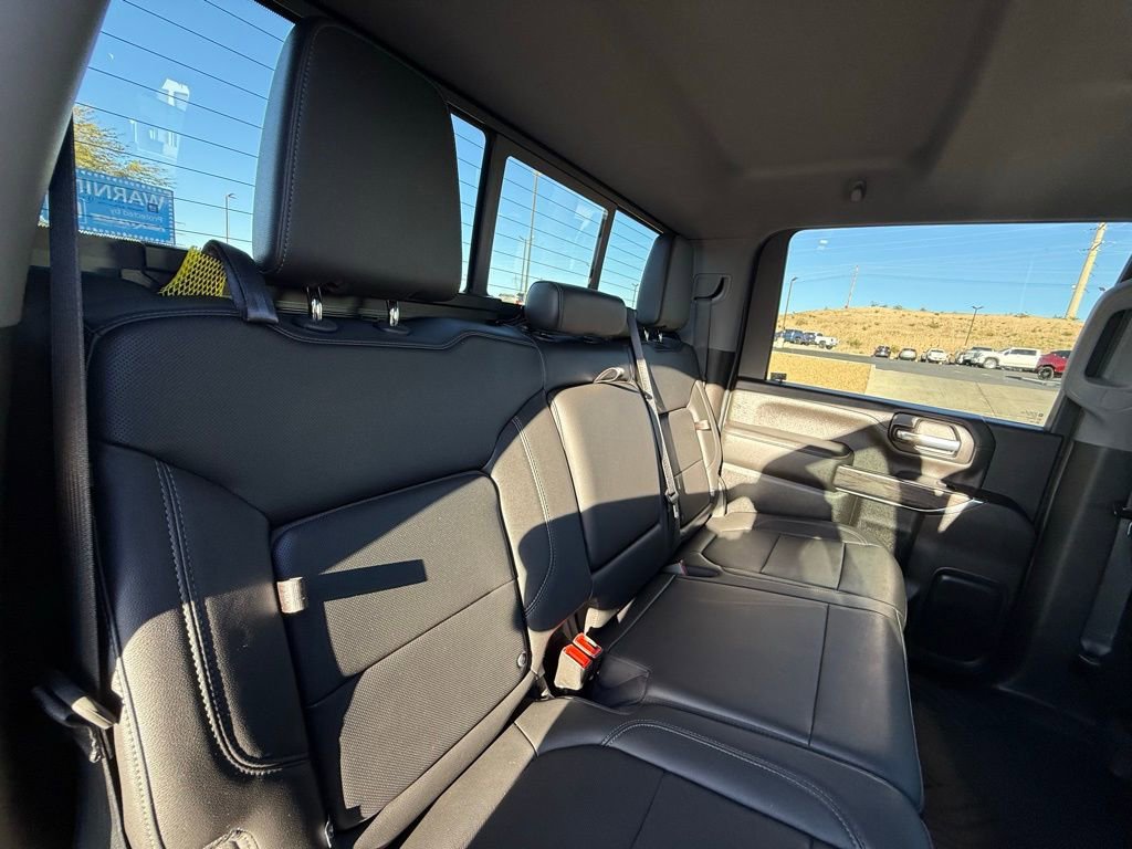 Used 2020 Chevrolet Silverado 2500 LTZ w/ LTZ Plus Package image 17