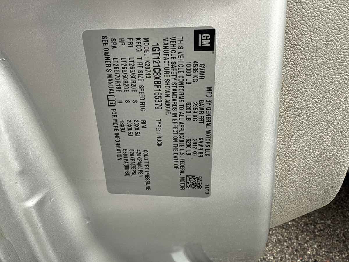Used 2011 GMC Sierra 2500 SLT w/ Entertainment Package AWD/4WD image 21
