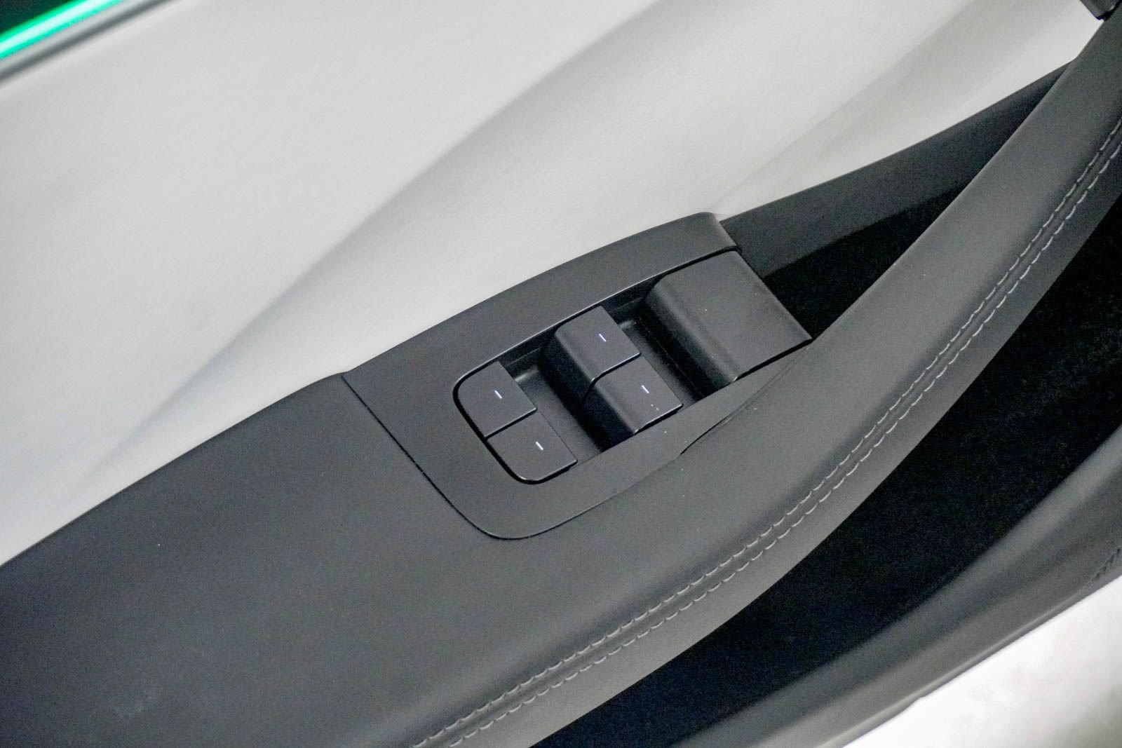 Used 2025 Tesla Model 3 Performance AWD/4WD image 17