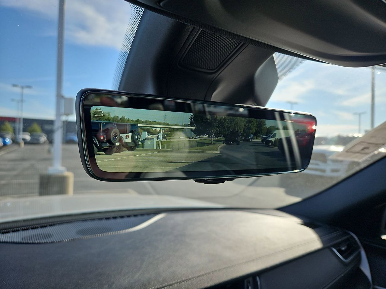 New 2025 Jeep Grand Cherokee Limited w/ Luxury Tech Group II image 23