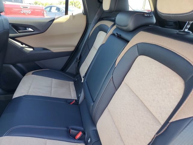 Used 2026 Chevrolet Equinox ACTIV image 10