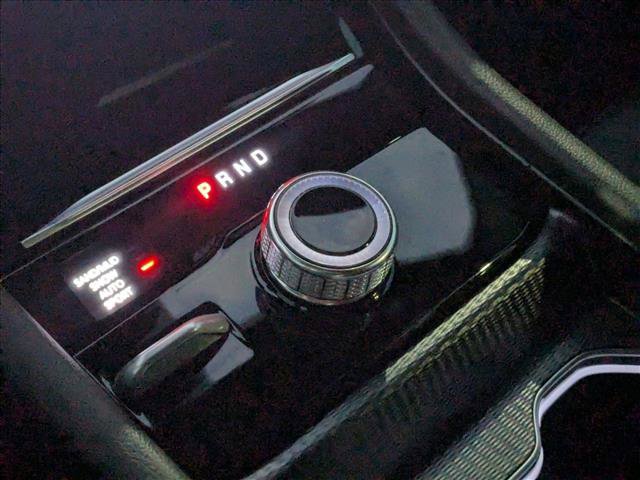 New 2025 Jeep Grand Cherokee Limited w/ Black Appearance Package image 12