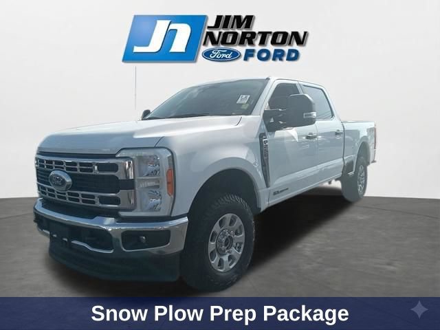 Used 2023 Ford F250 XLT w/ FX4 Off-Road Package AWD/4WD image 4