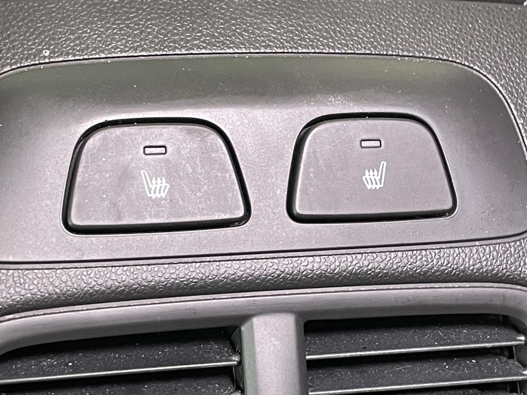 Used 2023 Buick Envision Avenir AWD/4WD image 21