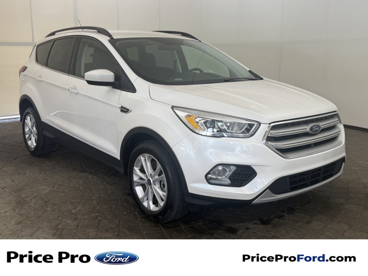 Used 2019 Ford Escape SEL AWD/4WD image 1