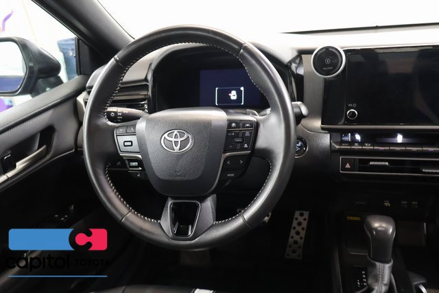 Used 2025 Toyota Camry SE w/ Convenience Package AWD/4WD image 15