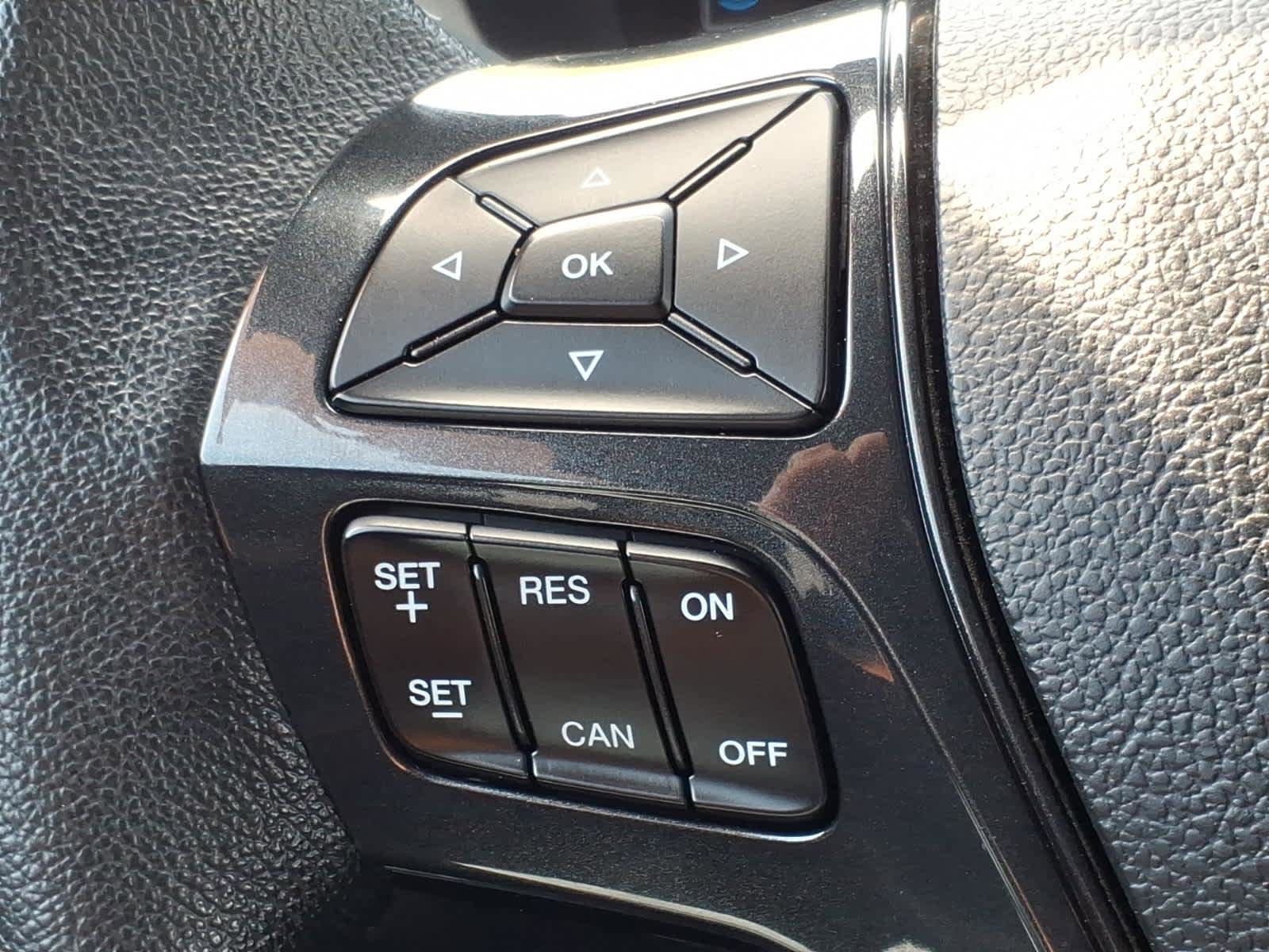 Used 2018 Ford Explorer XLT w/ Equipment Group 201A FWD image 29