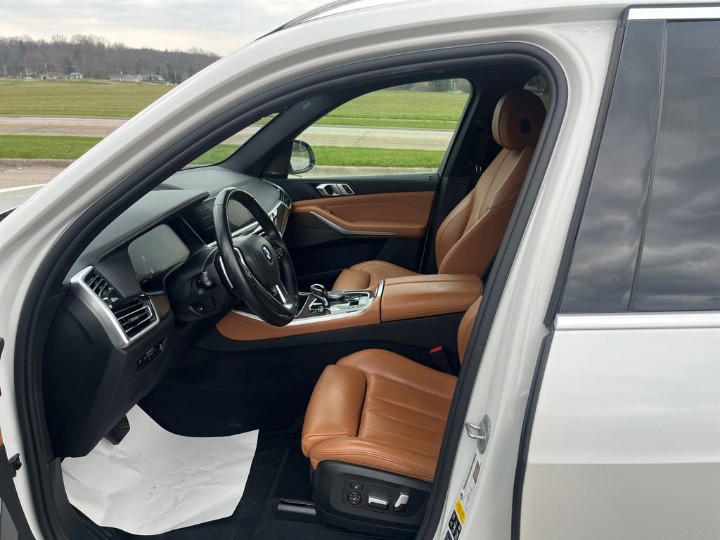 Used 2021 BMW X5 xDrive40i w/ Premium Package image 9