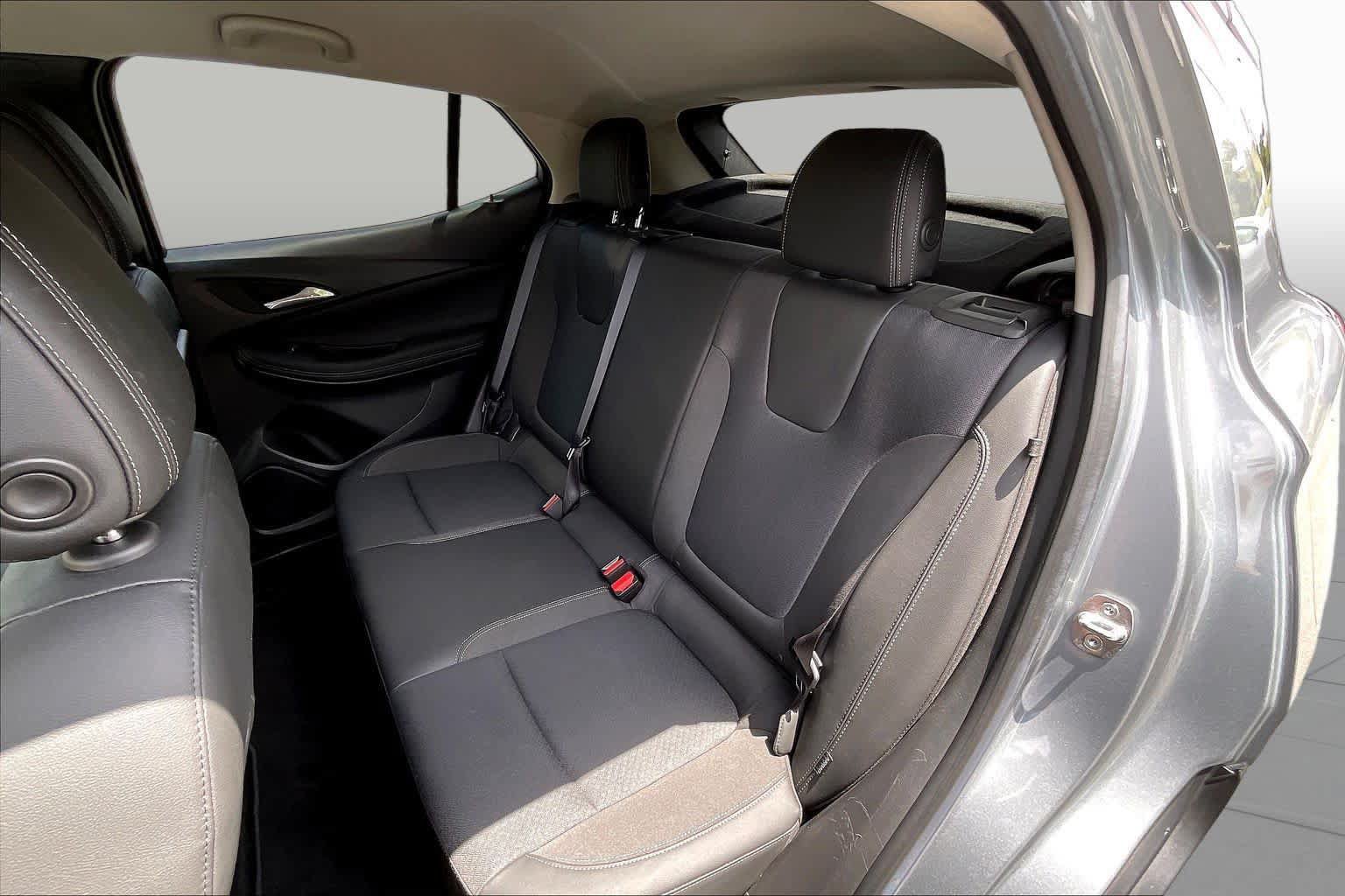 Used 2023 Buick Encore GX Preferred FWD image 25